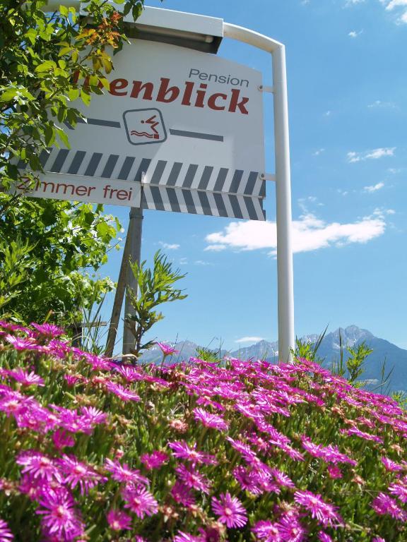 Pension Alpenblick Lagundo Bagian luar foto
